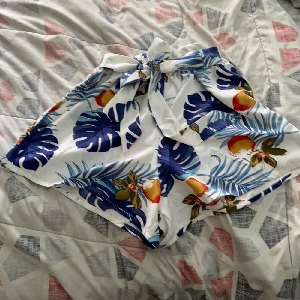 Cute tropical breezy shorts
